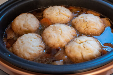 suet dumplings in a slow cooker 