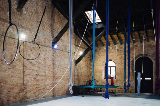 Circus Artist Studio.