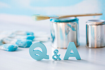 ペイント道具とQ&Aの文字