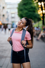 Summer lifestyle fashion portrait of young stylish woman