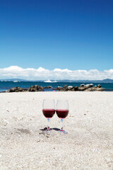 海辺のワイングラス