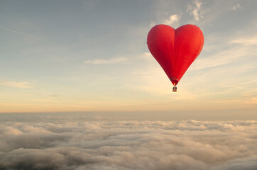Obraz premium heart shaped balloon