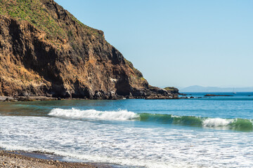 Fototapeta premium Beach on Smugglers Cove, Santa Cruz Island, Channel Islands National Park, California