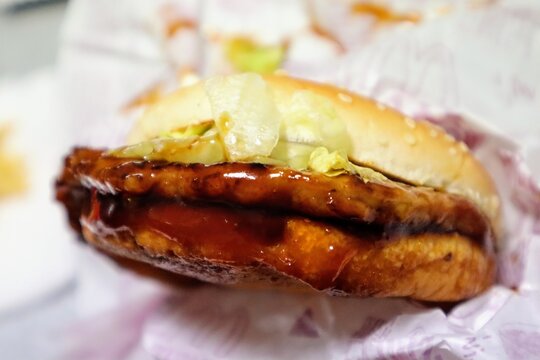 テリヤキバーガー」の写真素材 | 125件の無料イラスト画像 | Adobe Stock