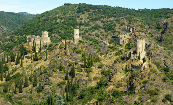 les quatre ch&acirc;teaux de Lastours