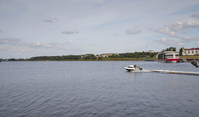 Obraz premium Uglich. Yaroslavl region. Cruise ships at the pier. Golden ring of Russia.