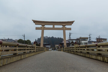 日本　岐阜県高山市、飛騨高山の宮前橋の大鳥居
