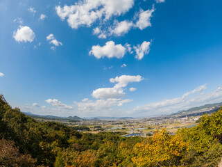 秋の嶽山(香川県三木町)から高松市街方面を望む