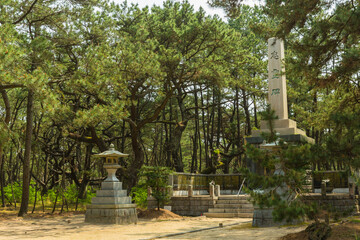 Fototapeta na wymiar 日本　佐賀県唐津市、日本三大松原の一つで特別名勝の虹の松原の忠霊碑