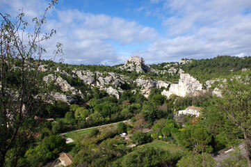 Fototapeta na wymiar vue depuis le village des Beaux de Provence