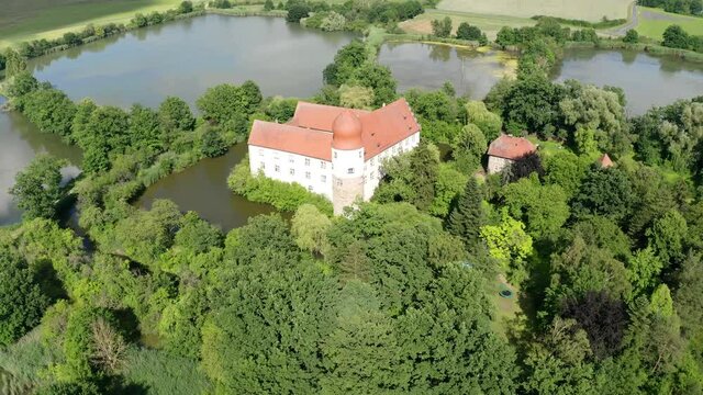 Aerial view, flight at Neuhaus moated castle, Adelsdorf municipality, Bavaria, Germany