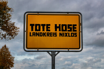 Tote Hose Wegweiser