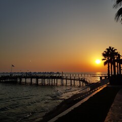 Obraz premium Summer sunset on the sea