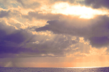 Obraz premium Dramatic sky over the Atlantic ocean (El Medano, Tenerife, Spain)