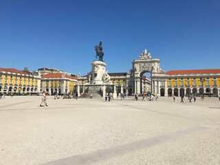 Naklejka premium Praca do Comercio Square and statue of King in Lisbon, Portugal