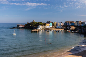 Fototapeta na wymiar Picturesque harbour in the Welsh town of Tenby