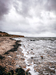 Raue Küste an der Nordsee in Dänemark
