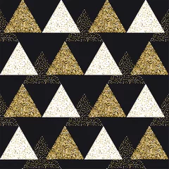 Tapeten Glamour Goldglitter Konfetti nahtloses Vektormuster. Goldenes Dreieck abstrakte Textur Sparcle Design, glitzernde, glänzende Illustration auf schwarzem Hintergrund.