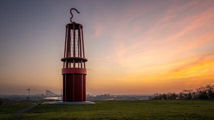 Blaue Stunde und Sonnenaufgang auf der halde Rheinpreussen © Michael