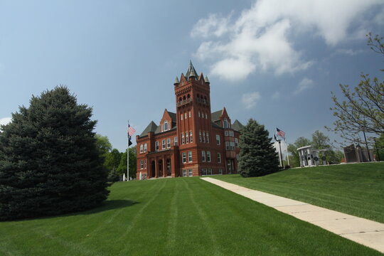 Wayne County Courthouse	