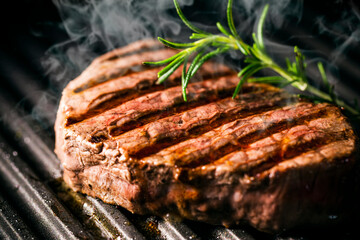 国産和牛ヒレステーキのグリル　Grilled Wagyu fillet steak