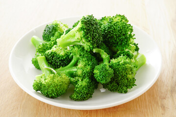 蒸したブロッコリー