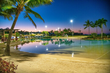Obraz premium Night view of Airlie Beach Fairy Tree Park, Australia