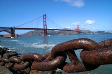 Naklejka premium Landscape view of Golden Gate Bridge is Red Bridge in sunny day in San Francisco, California, United states , USA - Vintage style hot spot famous Landmark - Holiday Travel Concept