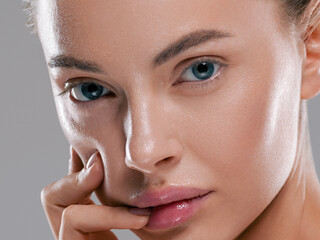 Beautiful woman face with healthy clean slon spa concept cosmetic skin care © Utkamandarinka