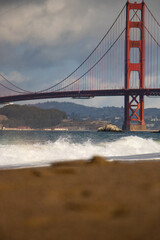 Waves under the golden gate