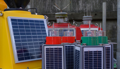 solar powered buoy top lights in diverse sizes and colors