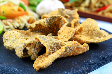 Salmon skin crispy snack