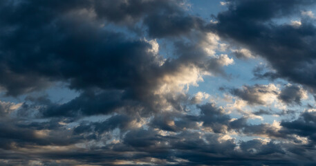 空　雲　太陽　曇り空 Cloudy sky, cloud,sky,sun