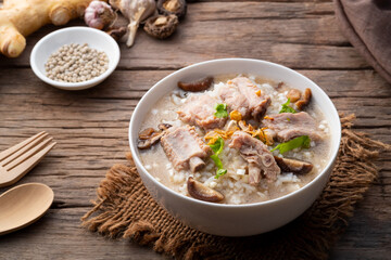 Boiled rice with pork spare rib soup with shitake mushroom