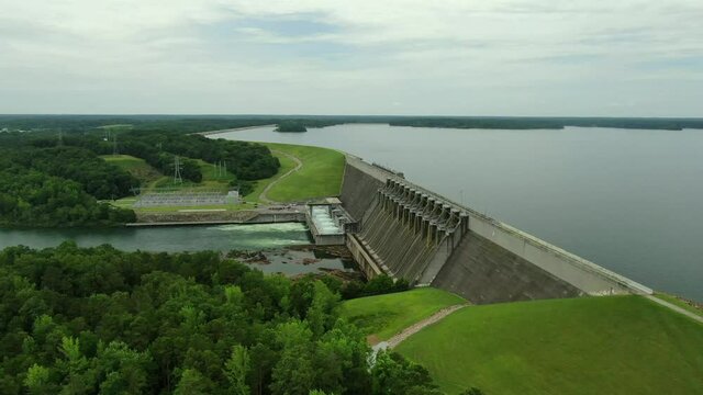 Lake Hartwell Dam on the Savannah River