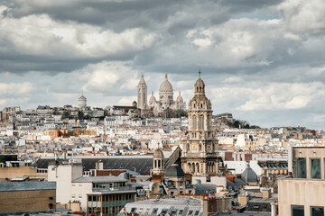 Fototapeta na wymiar beautiful view of the city Paris. Basilica Sacre Coeur Montmartre.