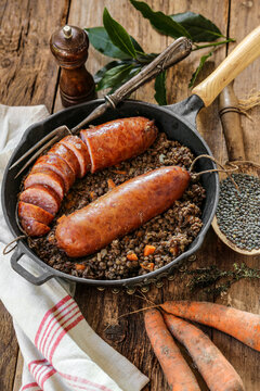 saucisses de Morteau et lentilles carottes