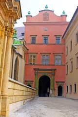 Fototapeta na wymiar Entrance to Wawel palace, Krakow, Poland