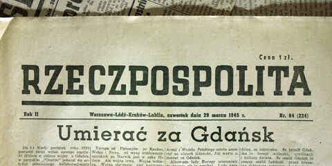 "Rzeczpospolita" - 1945 - ogólnopolski dziennik wydawany w latach 1944-1950									
							
