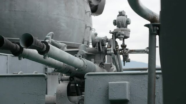 anti-aircraft gun mount aboard the gunship of an artillery cruiser.