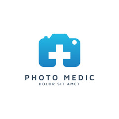 Obraz premium camera and medical negative space logo design
