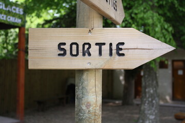 panneau sortie
