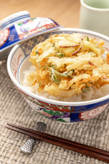 かき揚げ丼、かき揚げ天丼