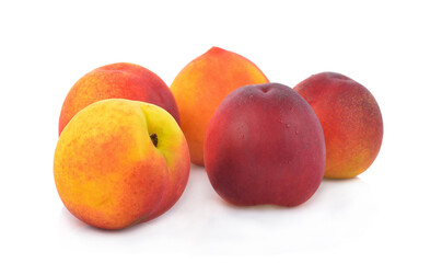 Fototapeta na wymiar Fresh of Peach isolated on white background