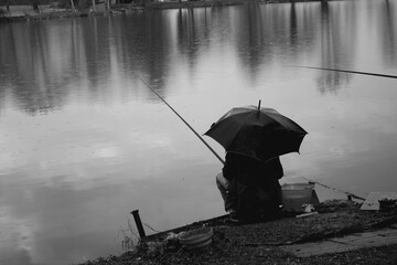 pêche sous la pluie