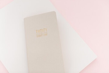 2021 planner pink