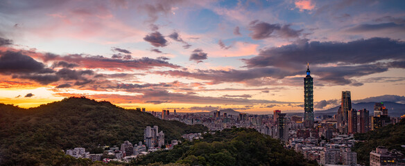 Sunset panorama of Taipei city