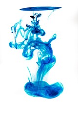 Obraz na płótnie Canvas blue ink in water