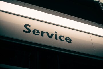 service sign in car dealership