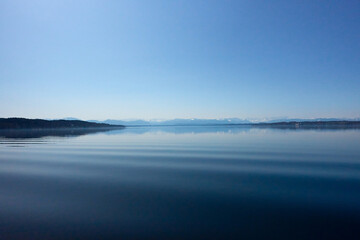 Fototapeta na wymiar See, Berge, Himmel, Panorama, Landschaft, Blau